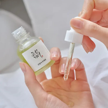 Green Tea + Panthenol Calming Serum - Zklidňující pleťové sérum